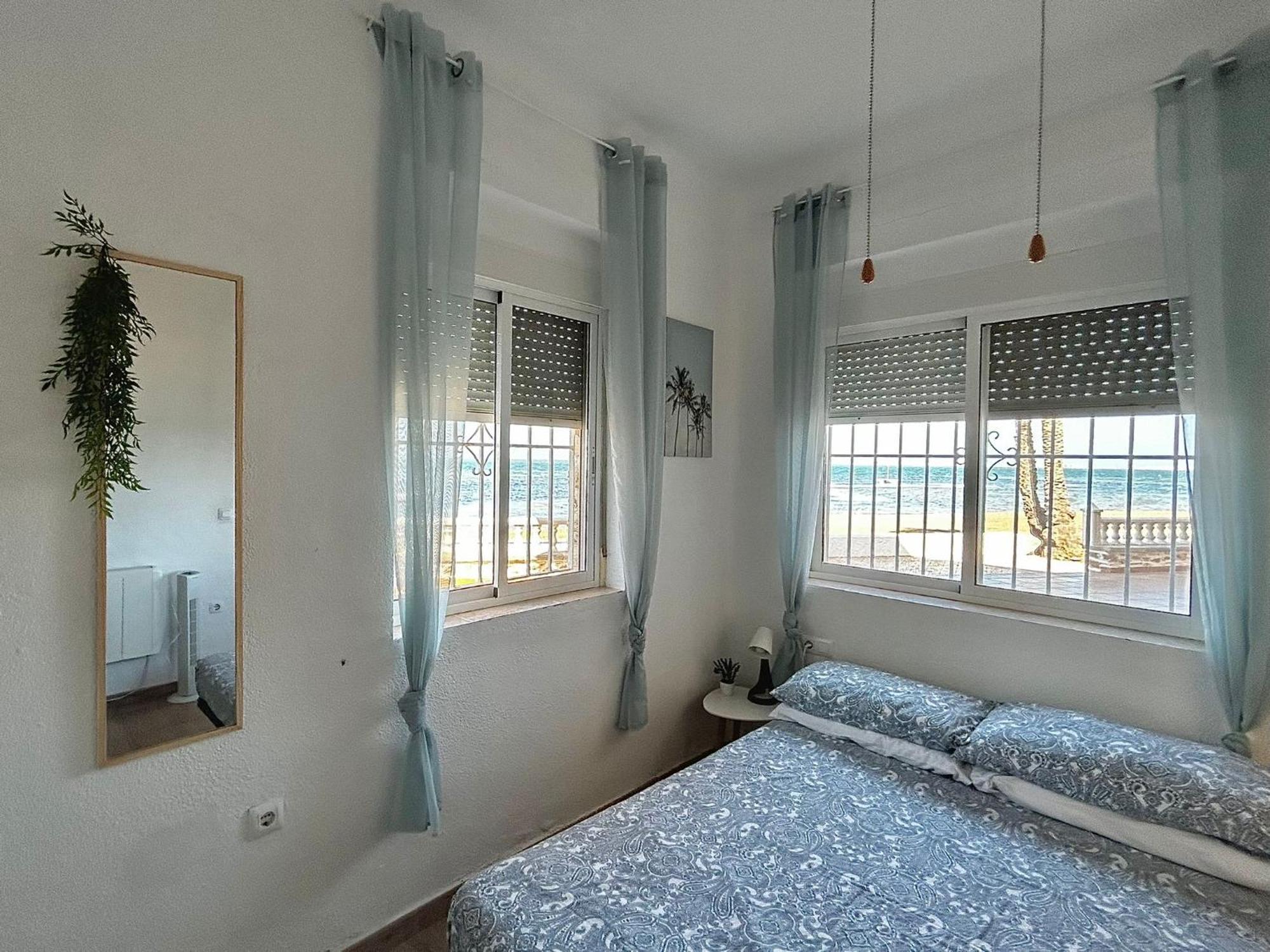 Apartamento Mar Menor, Los Urrutias - Beachfront Apartment With Patio Under New Management Since July 2024 Cartagena Exteriör bild